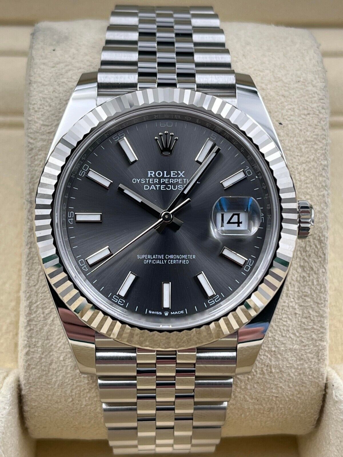 Rolex Datejust 41mm Fluted Rhodium Index Dial Jubilee Bracelet 126334 Box & Papers 2025